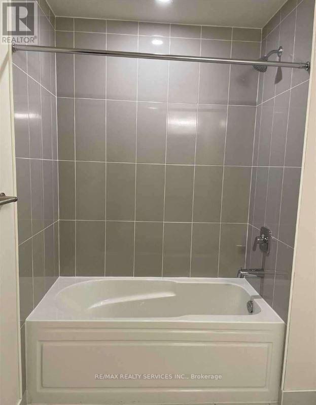 2018 - 35 Watergarden Drive, Mississauga, Ontario  L5R 1B2 - Photo 14 - W12588074