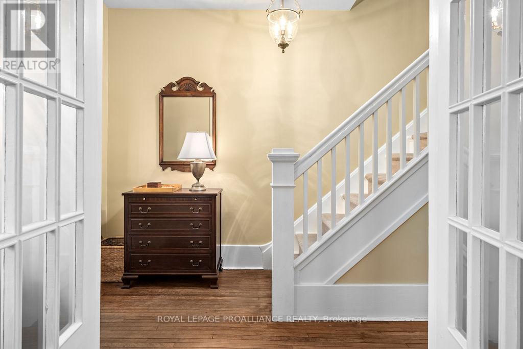 47 Pembroke Street, Kingston, Ontario  K7L 4N5 - Photo 13 - X12588092