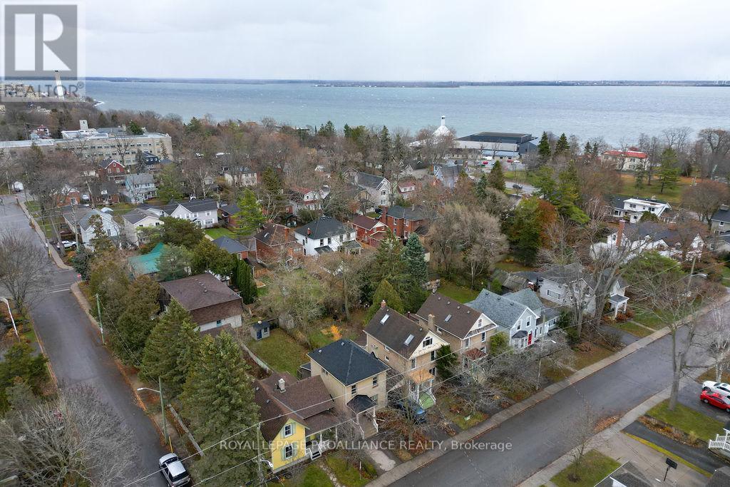 47 Pembroke Street, Kingston, Ontario  K7L 4N5 - Photo 2 - X12588092