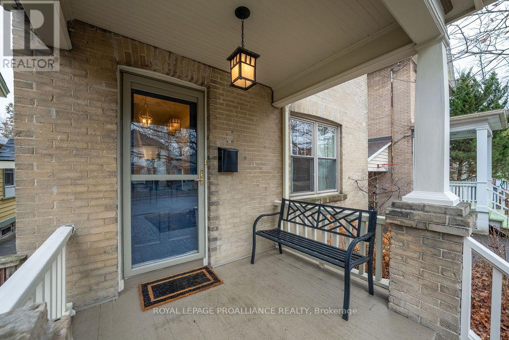 47 Pembroke Street, Kingston, Ontario  K7L 4N5 - Photo 3 - X12588092