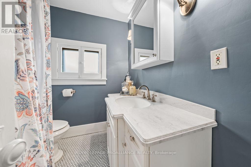 47 Pembroke Street, Kingston, Ontario  K7L 4N5 - Photo 33 - X12588092