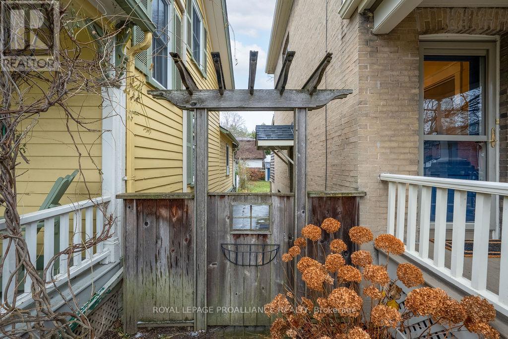 47 Pembroke Street, Kingston, Ontario  K7L 4N5 - Photo 37 - X12588092