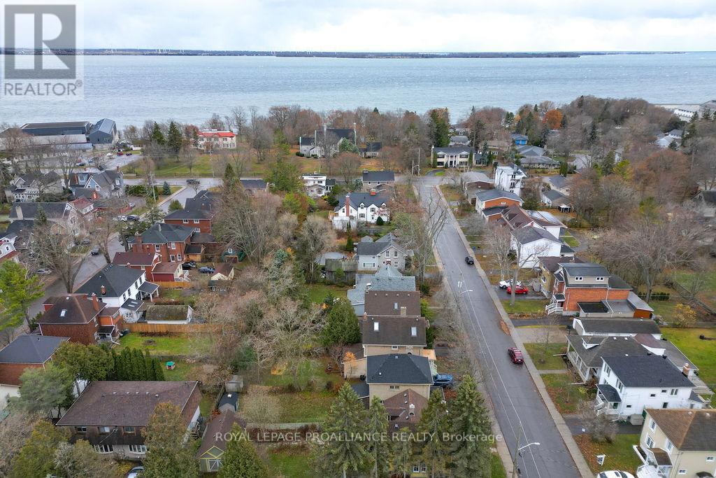 47 Pembroke Street, Kingston, Ontario  K7L 4N5 - Photo 42 - X12588092