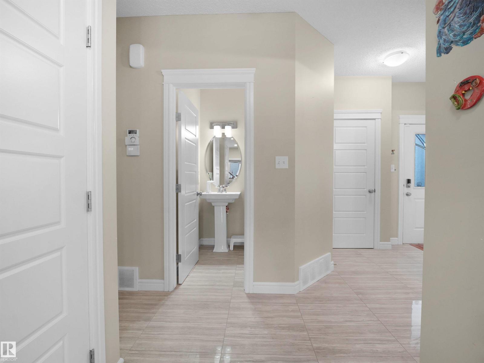 8716 Carson Wy Sw, Edmonton, Alberta  T6W 3K8 - Photo 14 - E4467076