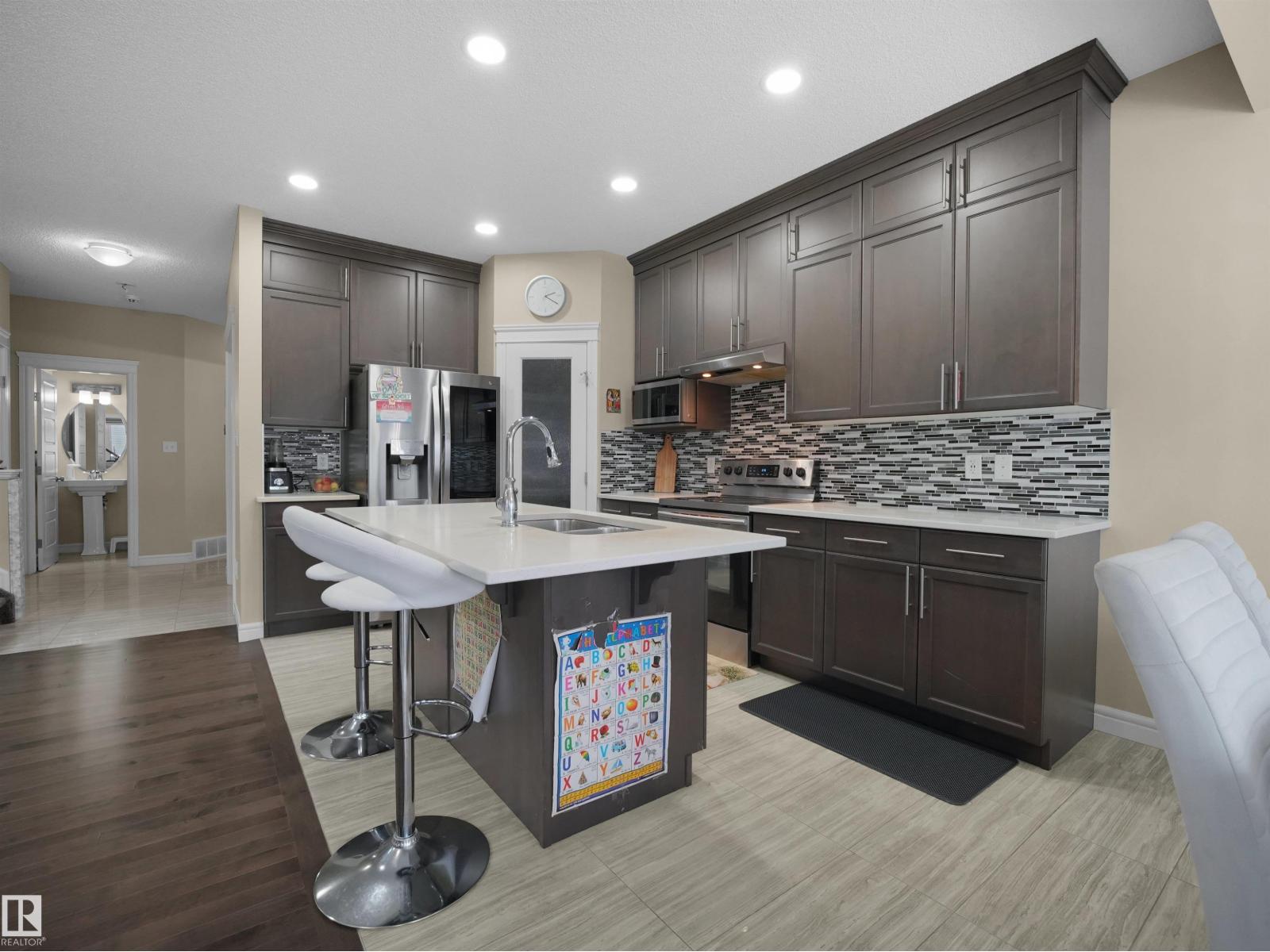 8716 Carson Wy Sw, Edmonton, Alberta  T6W 3K8 - Photo 25 - E4467076