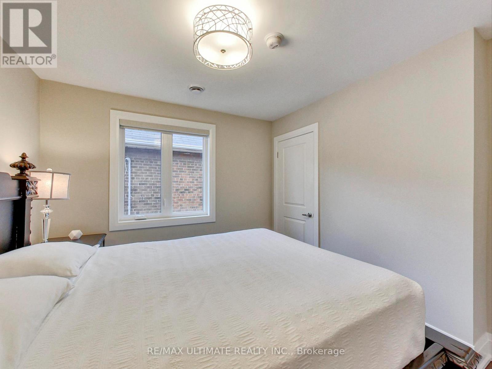 Apt #3 - 728 Vaughan Road, Toronto, Ontario  M6E 2Y9 - Photo 15 - C12588082