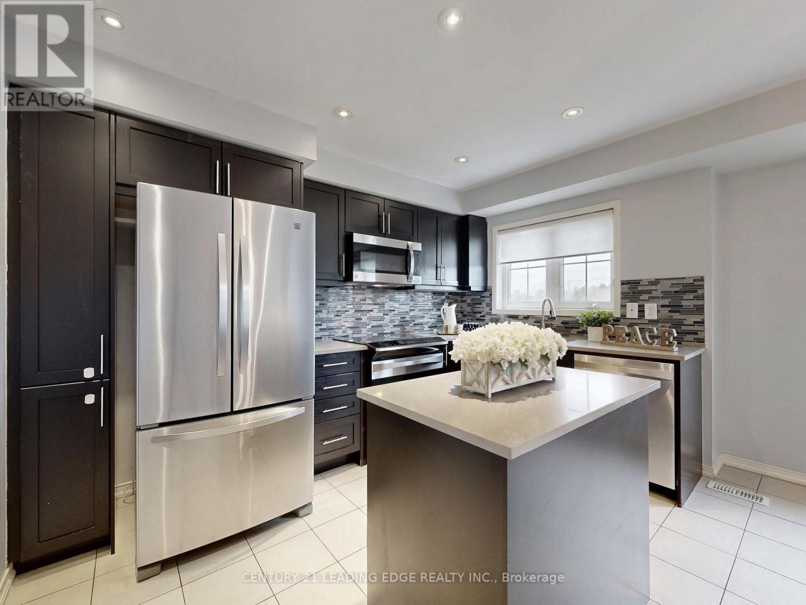 423 Rossland Road E, Ajax, Ontario  L1Z 0M7 - Photo 13 - E12588114