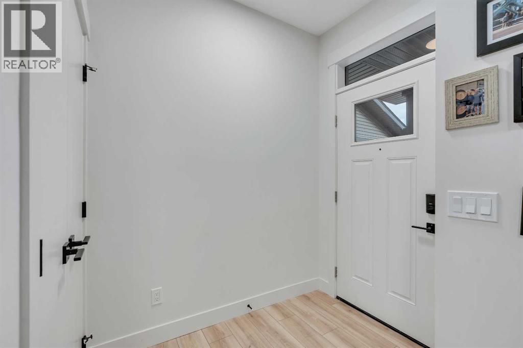 941 Cobblemore Common Sw, Airdrie, Alberta  T4B 5M1 - Photo 2 - A2267472