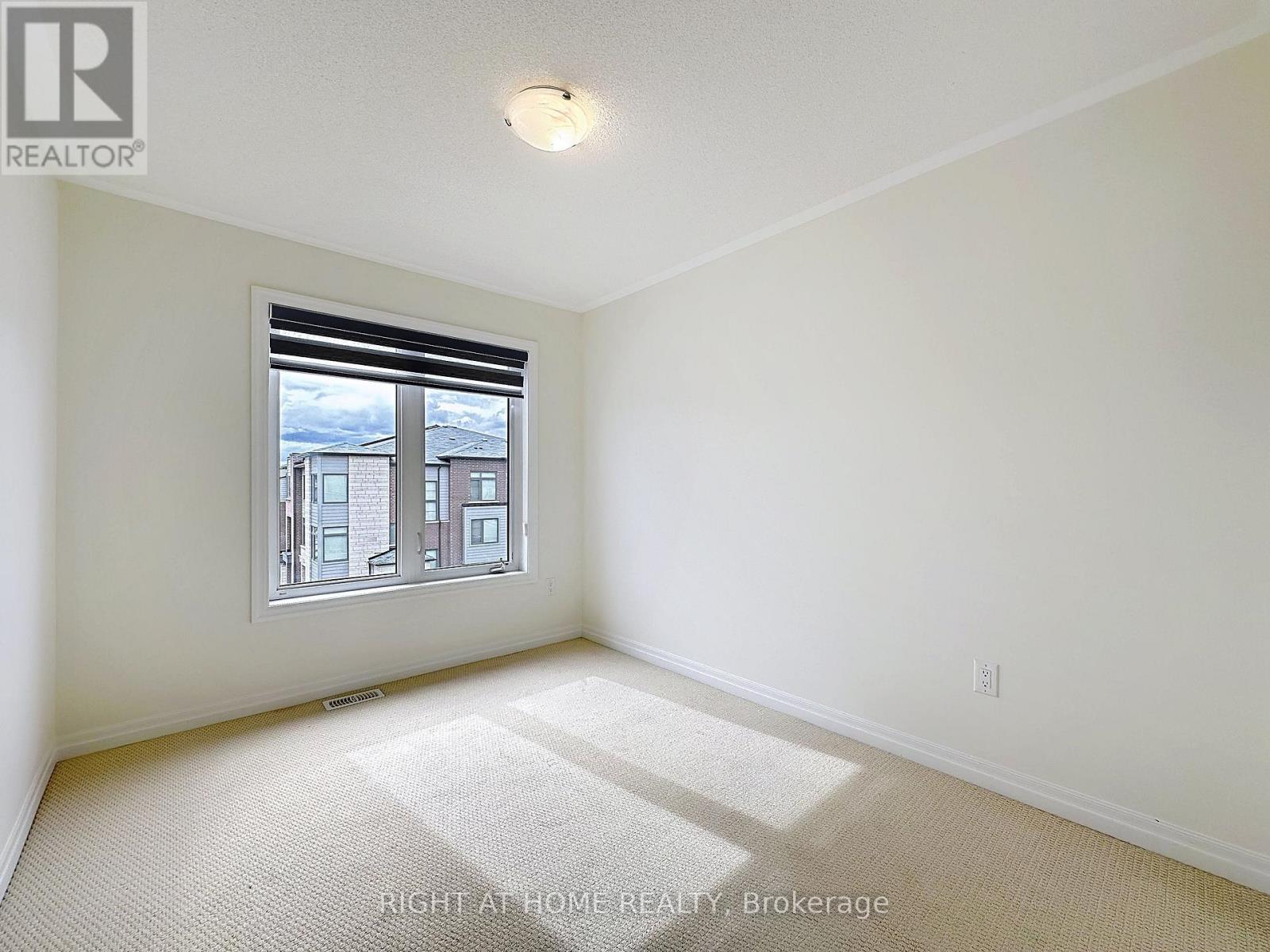 209 Vantage Loop, Newmarket, Ontario  L3X 0L4 - Photo 13 - N12588118