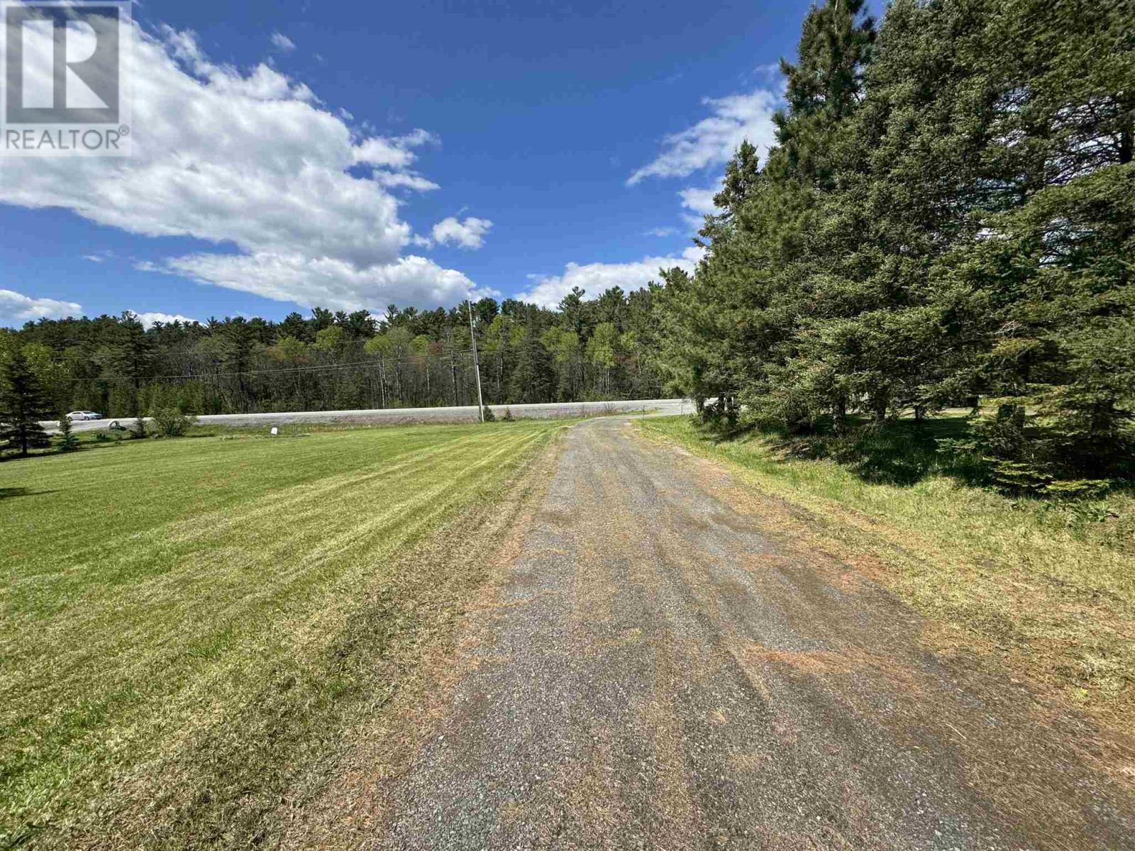 5860 17 Hwy, Serpent River, Ontario P0P 1V0 - Photo 27 - SM252581