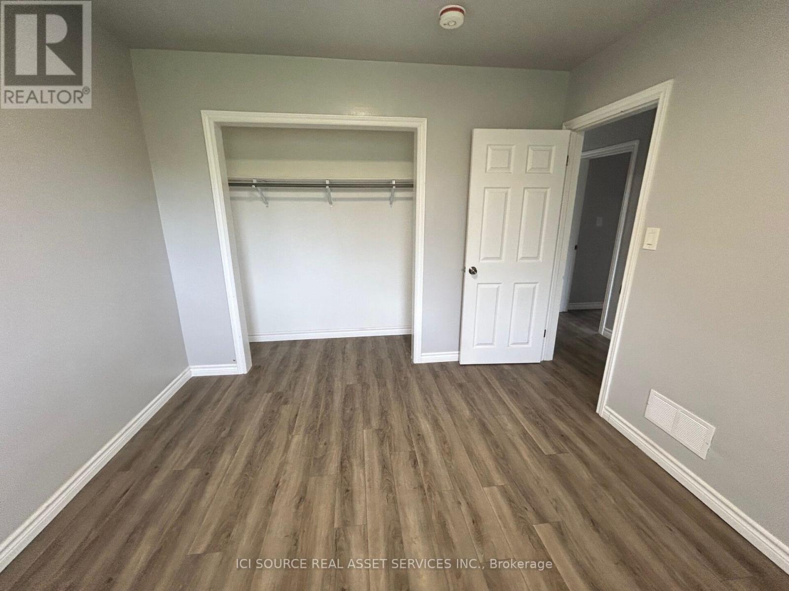 Upper - 6 Park Avenue, St. Catharines (Secord Woods), Ontario  L2P 1R1 - Photo 10 - X12588088