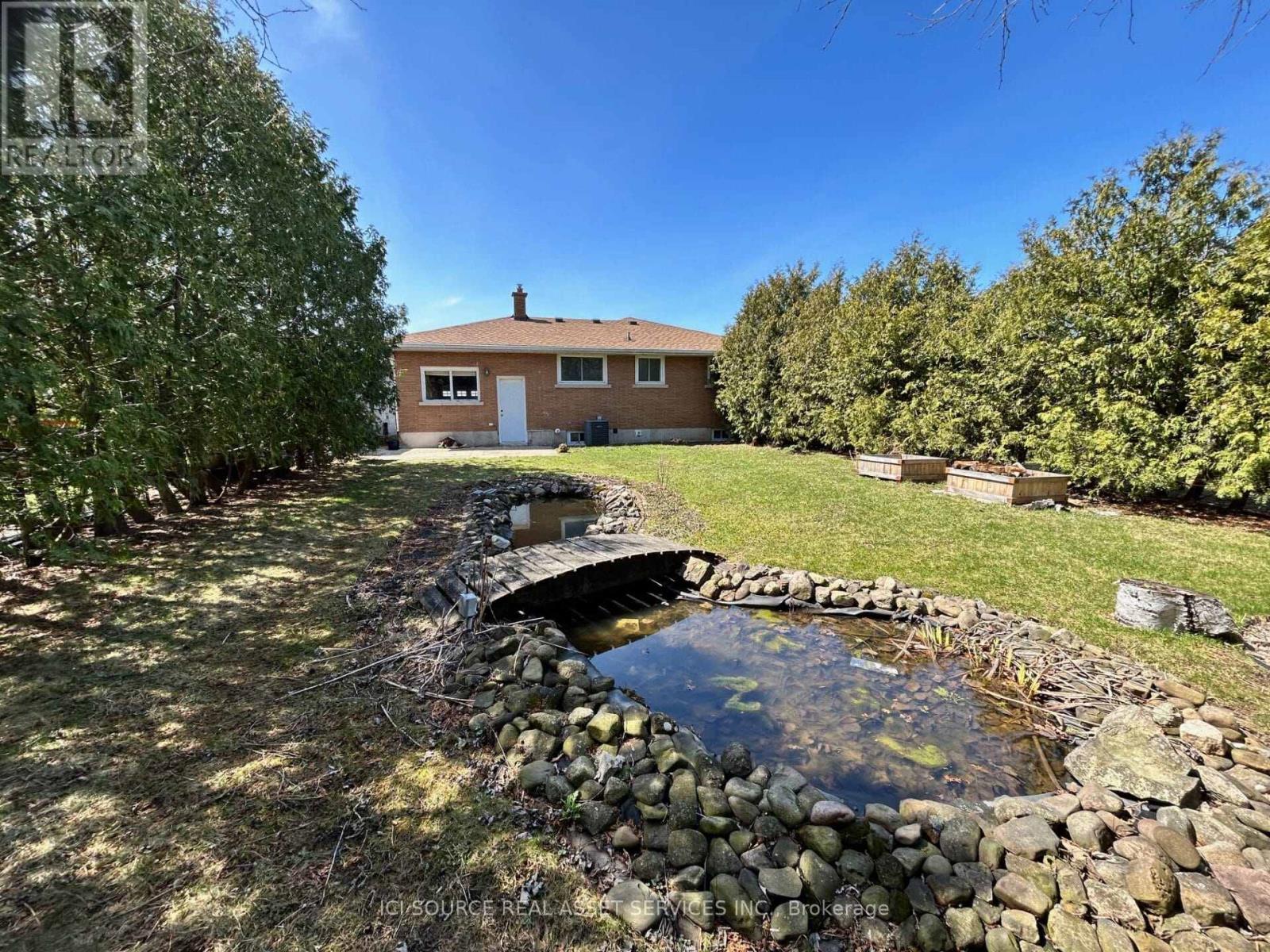 Upper - 6 Park Avenue, St. Catharines (Secord Woods), Ontario  L2P 1R1 - Photo 11 - X12588088