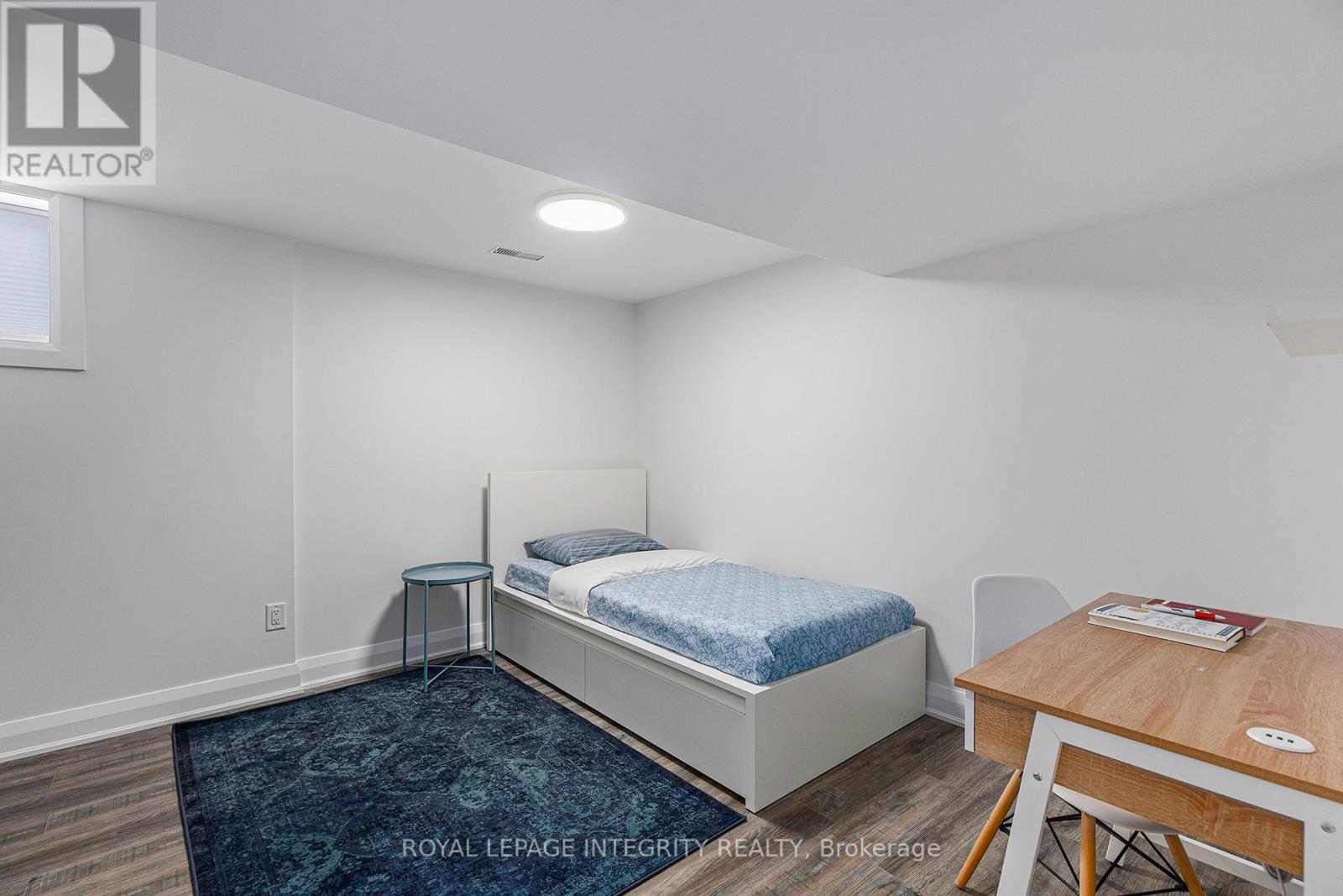 B - 19 Sherry Lane, Ottawa, Ontario  K2G 3L4 - Photo 14 - X12588128