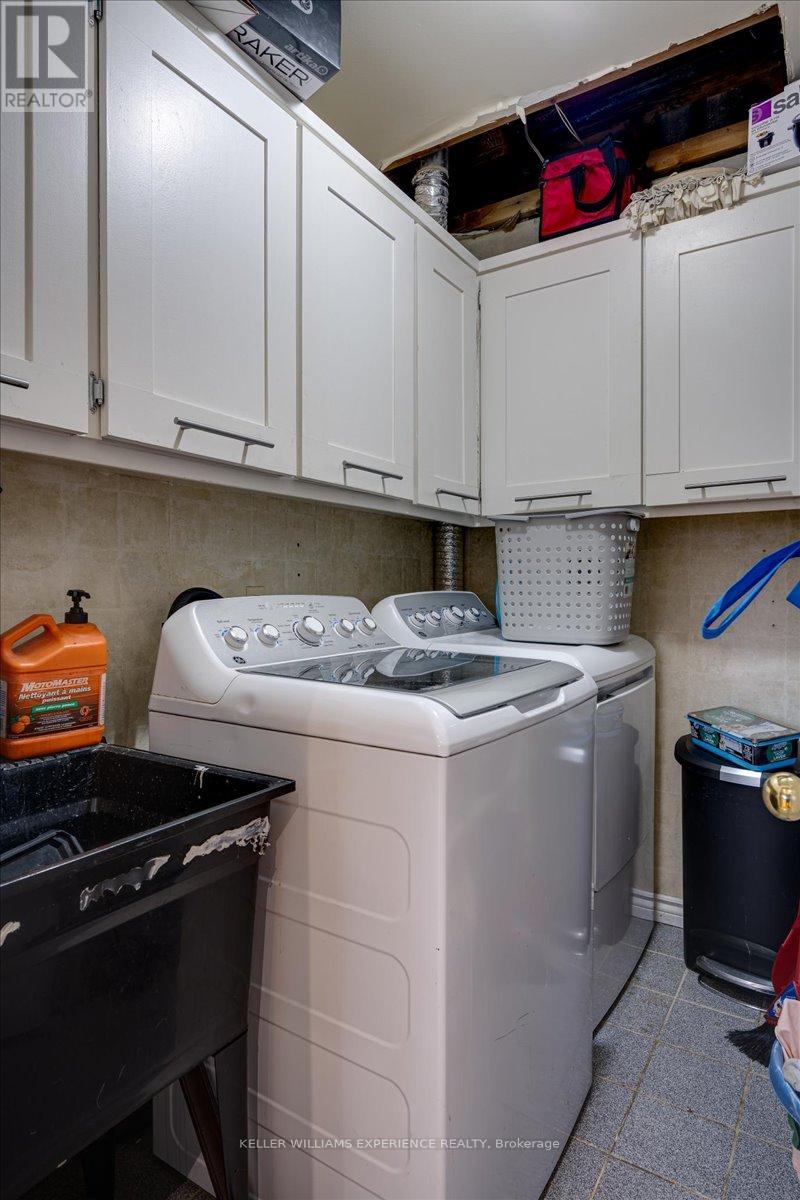 8 - 237 Steel Street, Barrie, Ontario L4M 2H1 - Photo 43 - S12493678