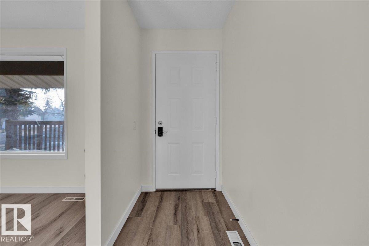 5512 38b Av Nw, Edmonton, Alberta  T6L 1W3 - Photo 7 - E4467079