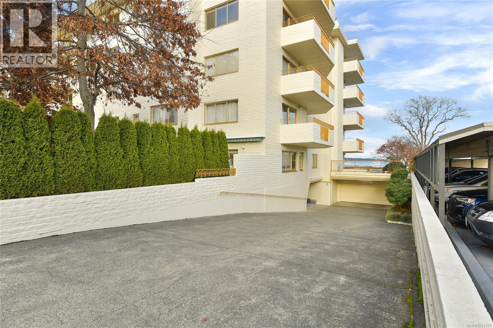 507 1440 Beach Dr, Oak Bay, British Columbia  V8S 2N8 - Photo 50 - 1021309