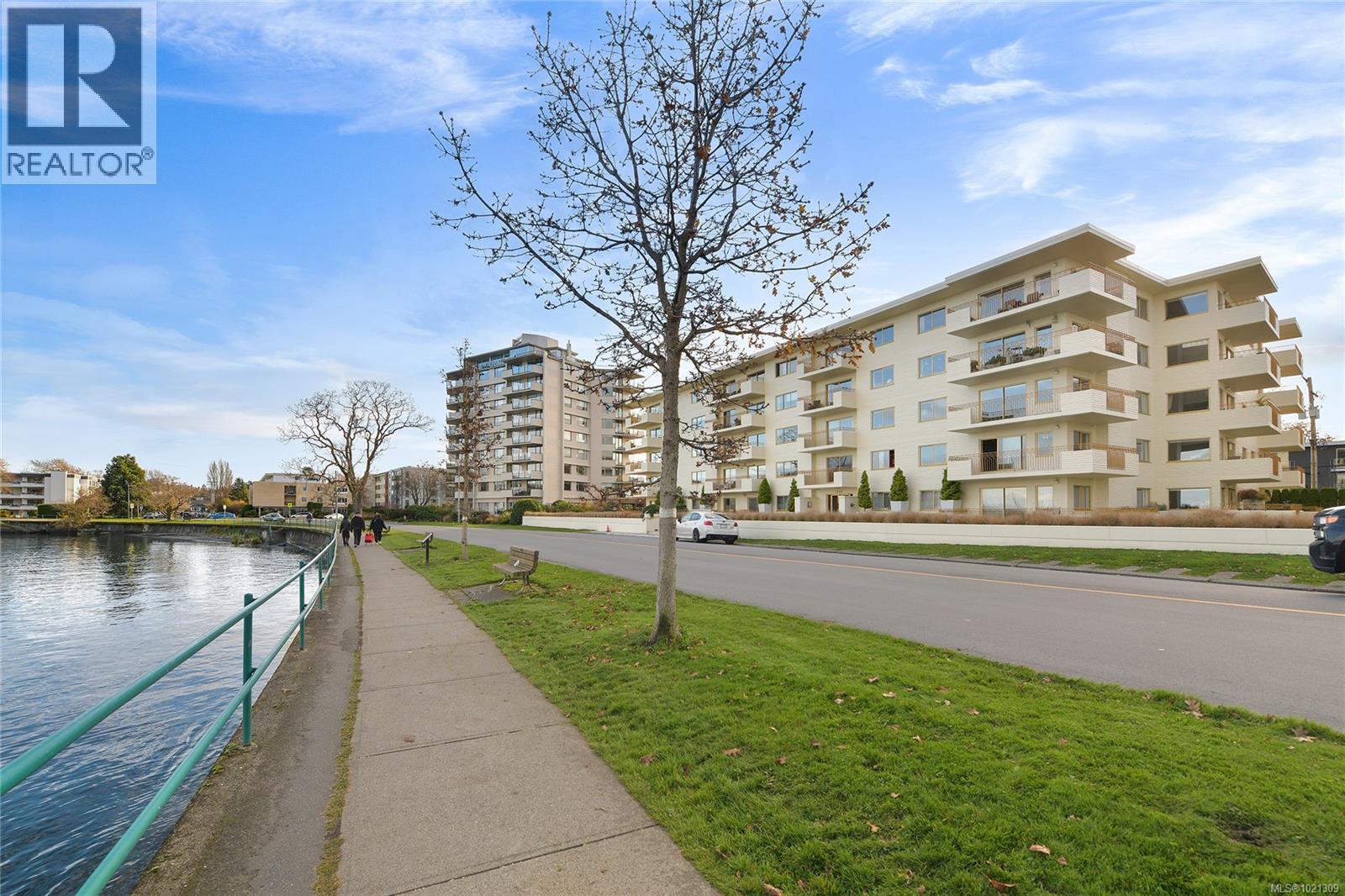 507 1440 Beach Dr, Oak Bay, British Columbia  V8S 2N8 - Photo 71 - 1021309