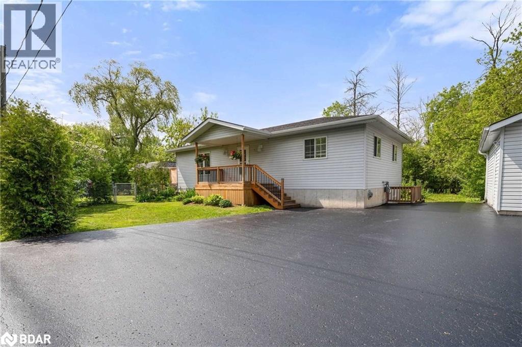 4 Alice Avenue, Keswick, Ontario  L4P 3C8 - Photo 3 - 40791104