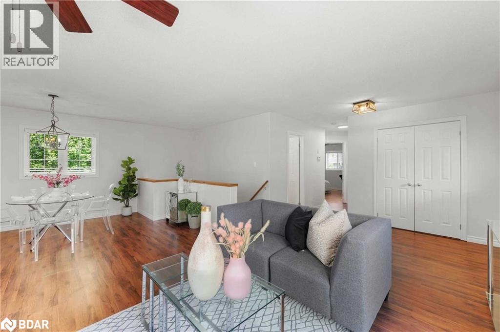 4 Alice Avenue, Keswick, Ontario  L4P 3C8 - Photo 9 - 40791104