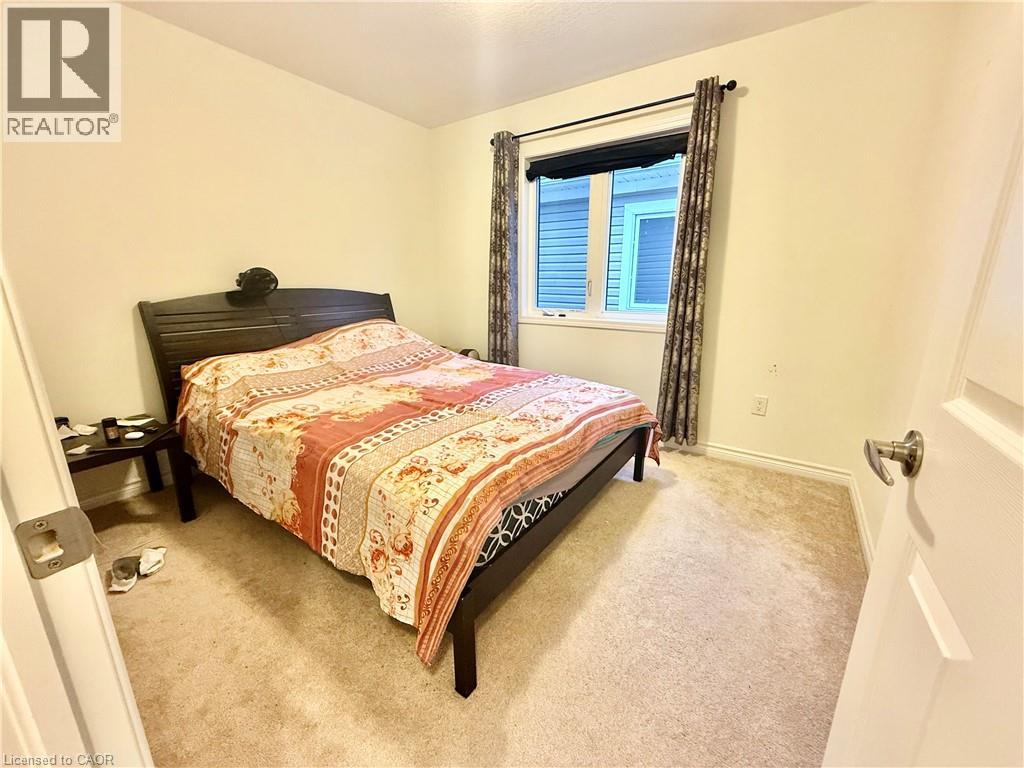 382 Grovehill Crescent Unit# Main, Kitchener, Ontario  N2R 0L5 - Photo 2 - 40791059