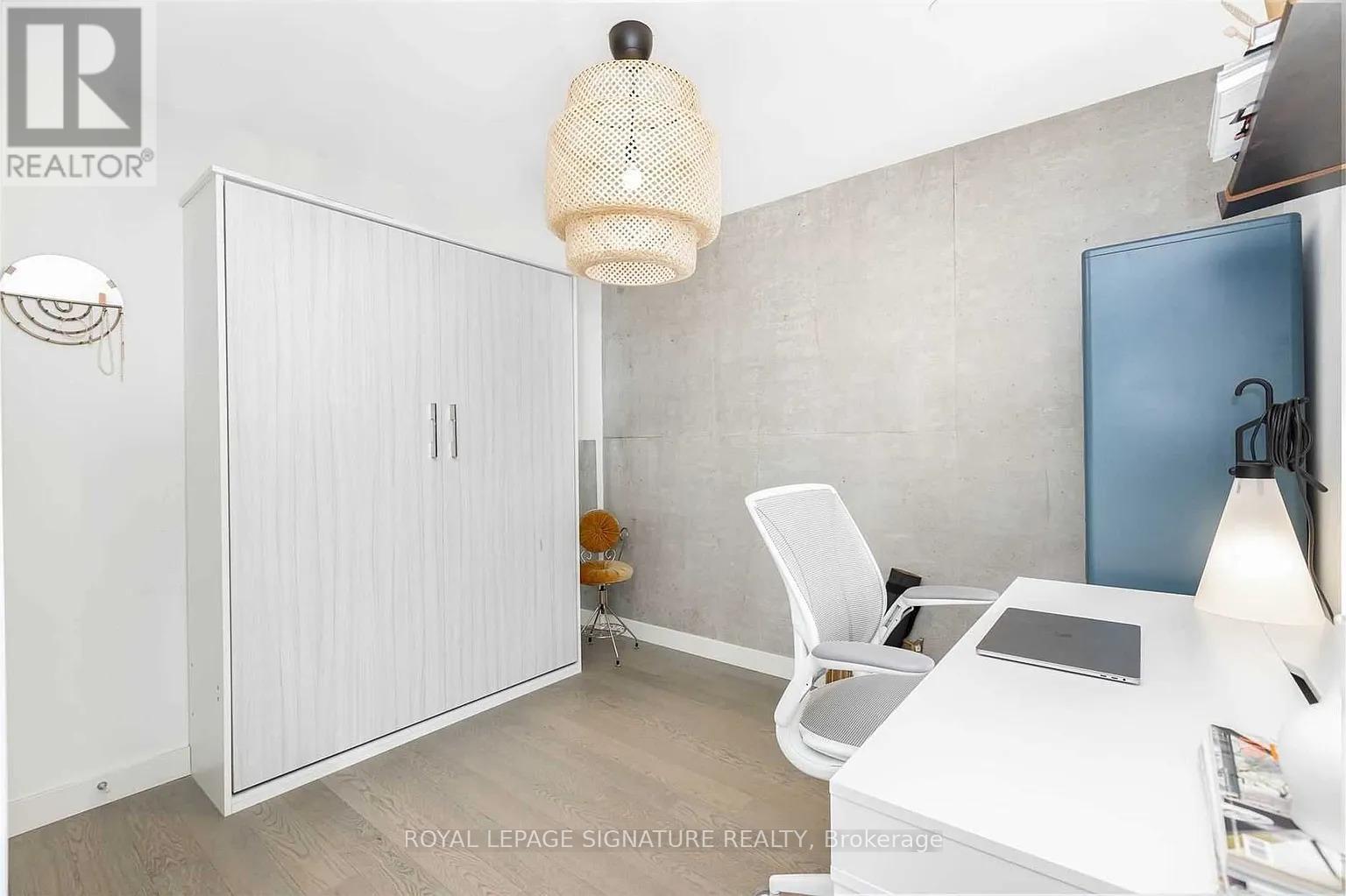 1505 - 111 Bathurst Street, Toronto, Ontario  M5V 0M9 - Photo 9 - C12588152