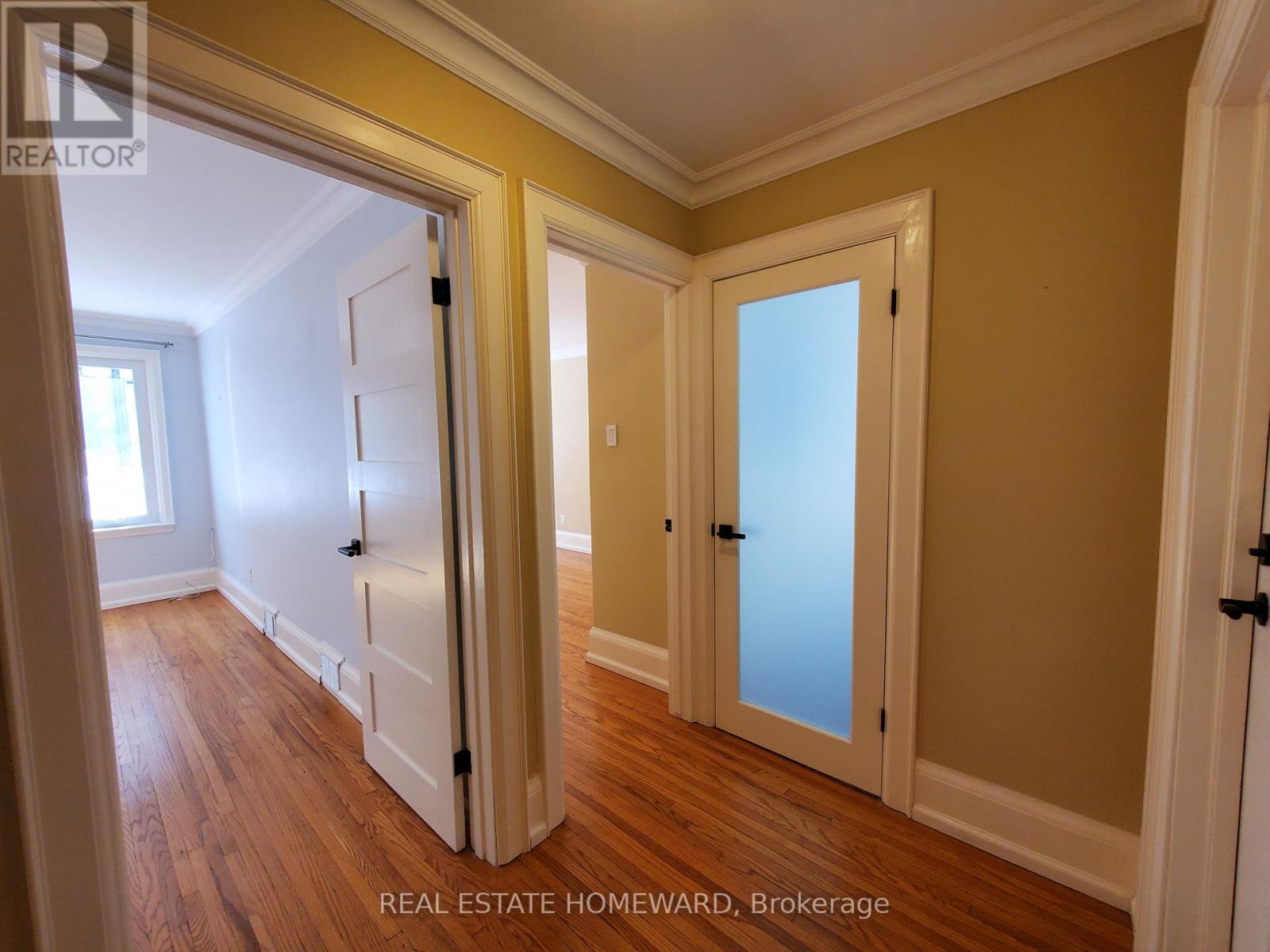 Main Floor - 21 Love Crescent, Toronto, Ontario M4E 1V6 - Photo 16 - E12588148