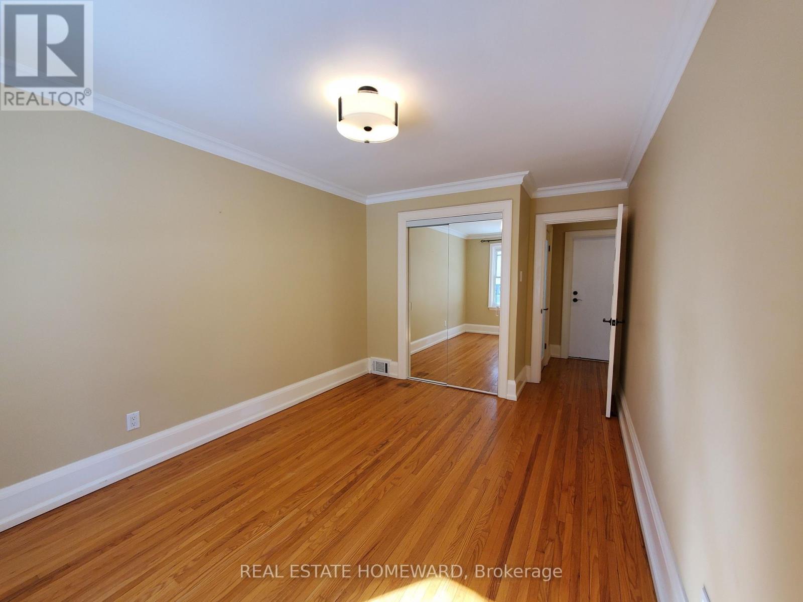 Main Floor - 21 Love Crescent, Toronto, Ontario M4E 1V6 - Photo 19 - E12588148