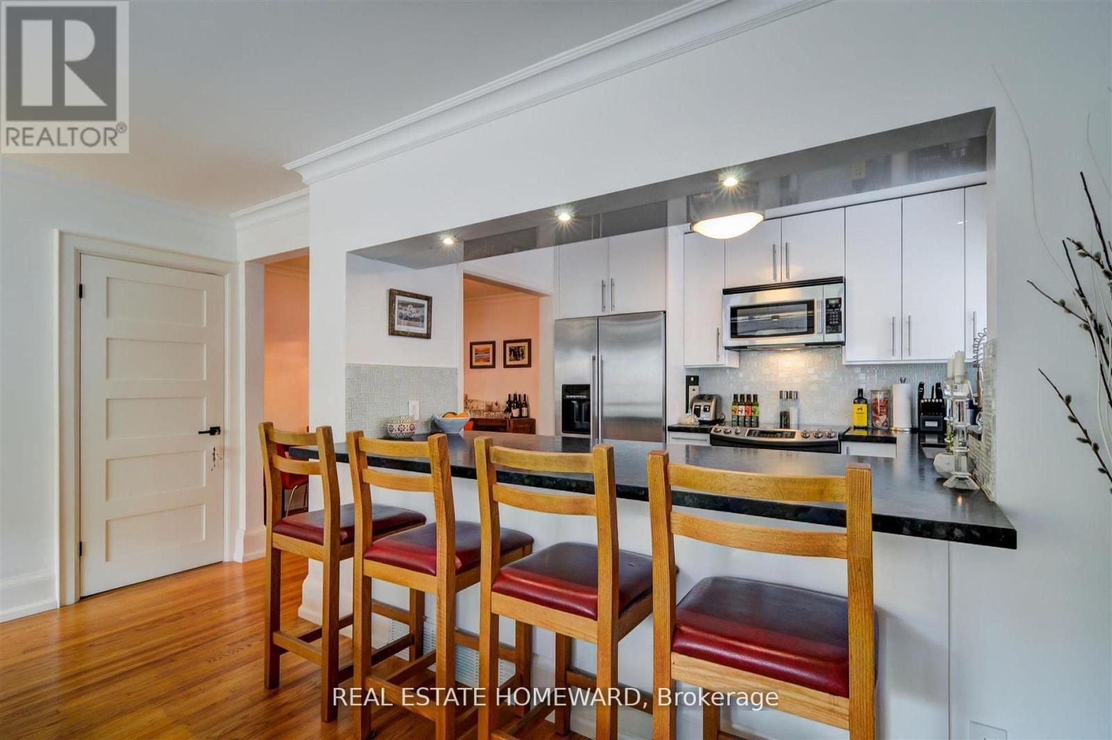 Main Floor - 21 Love Crescent, Toronto, Ontario M4E 1V6 - Photo 8 - E12588148