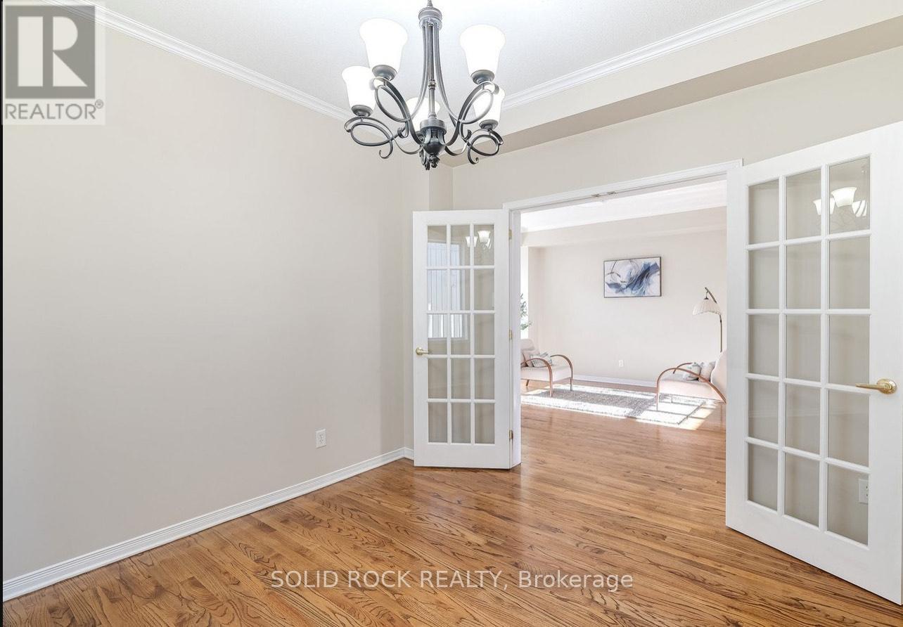 50 Insmill Crescent, Ottawa, Ontario K2T 1G4 - Photo 15 - X12498380