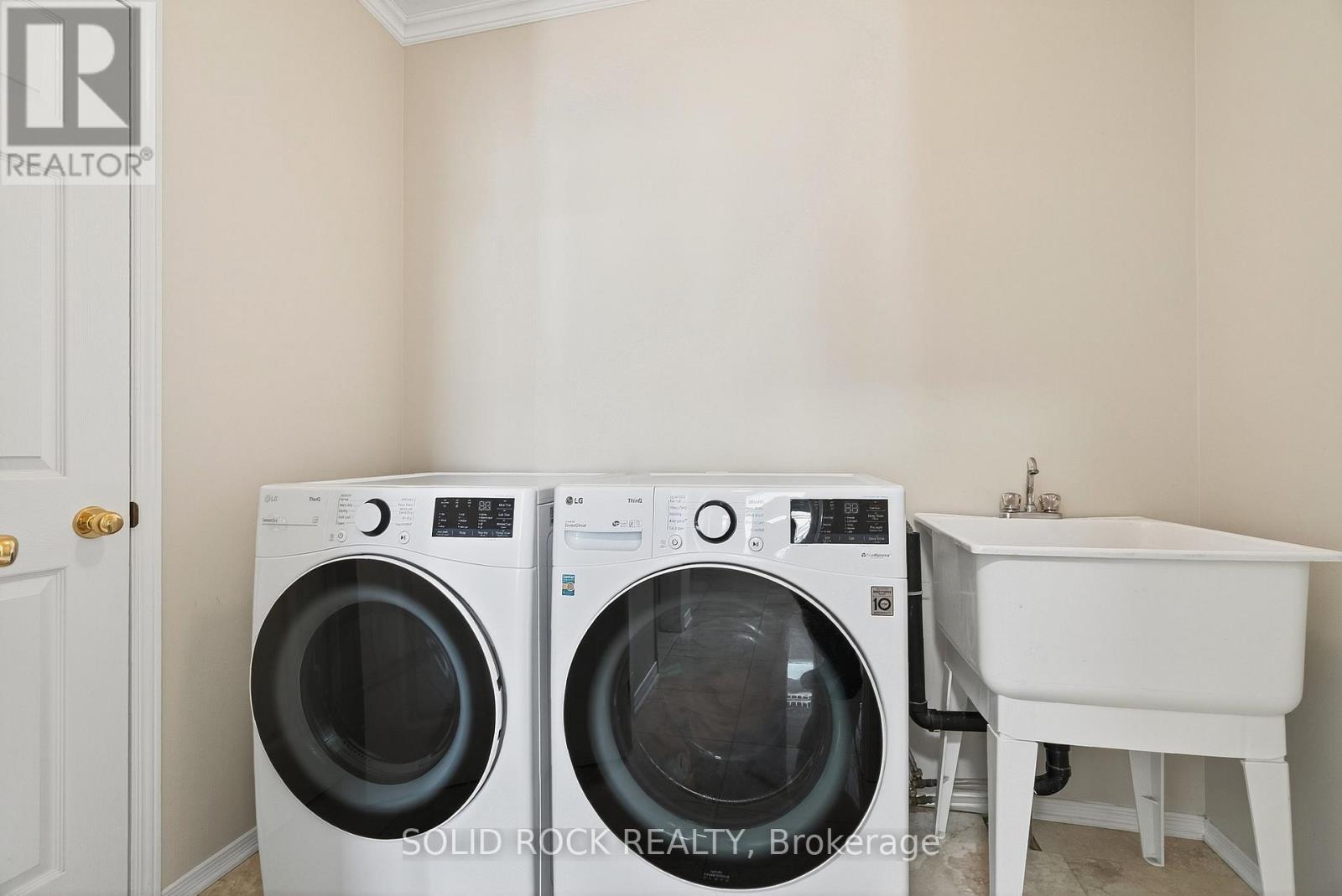 50 Insmill Crescent, Ottawa, Ontario K2T 1G4 - Photo 7 - X12498380