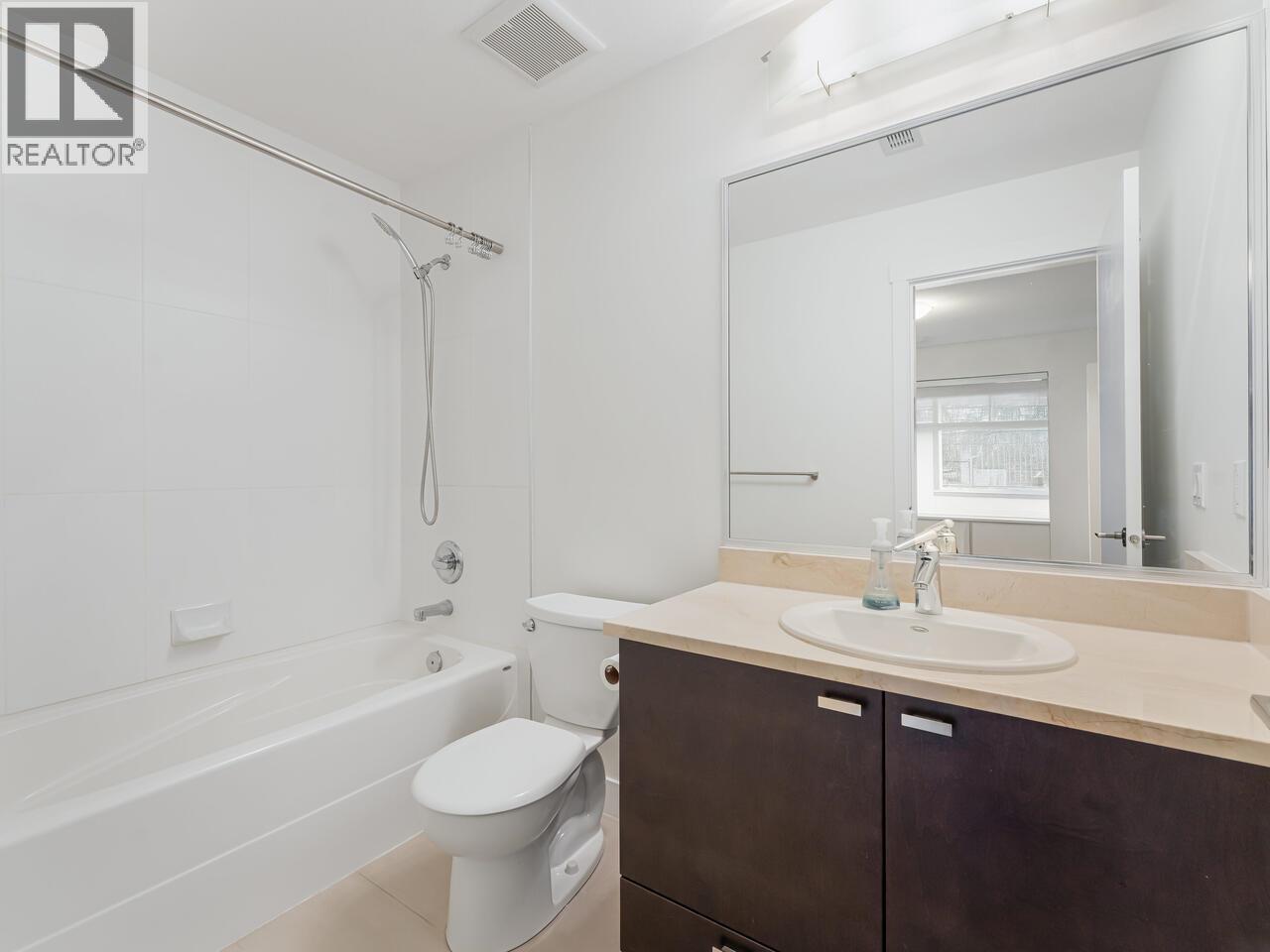 10 4099 No. 4 Road, Richmond, British Columbia V6X 2M2 - Photo 10 - R3067421