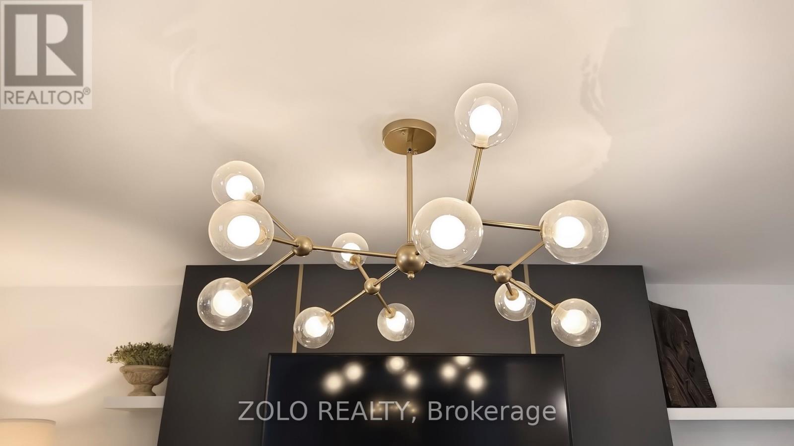 1509 - 1515 Lakeshore Road E, Mississauga, Ontario  L5E 3E3 - Photo 10 - W12588134