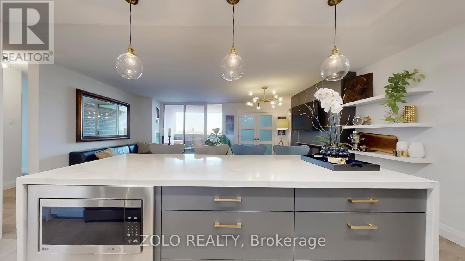 1509 - 1515 Lakeshore Road E, Mississauga, Ontario  L5E 3E3 - Photo 12 - W12588134