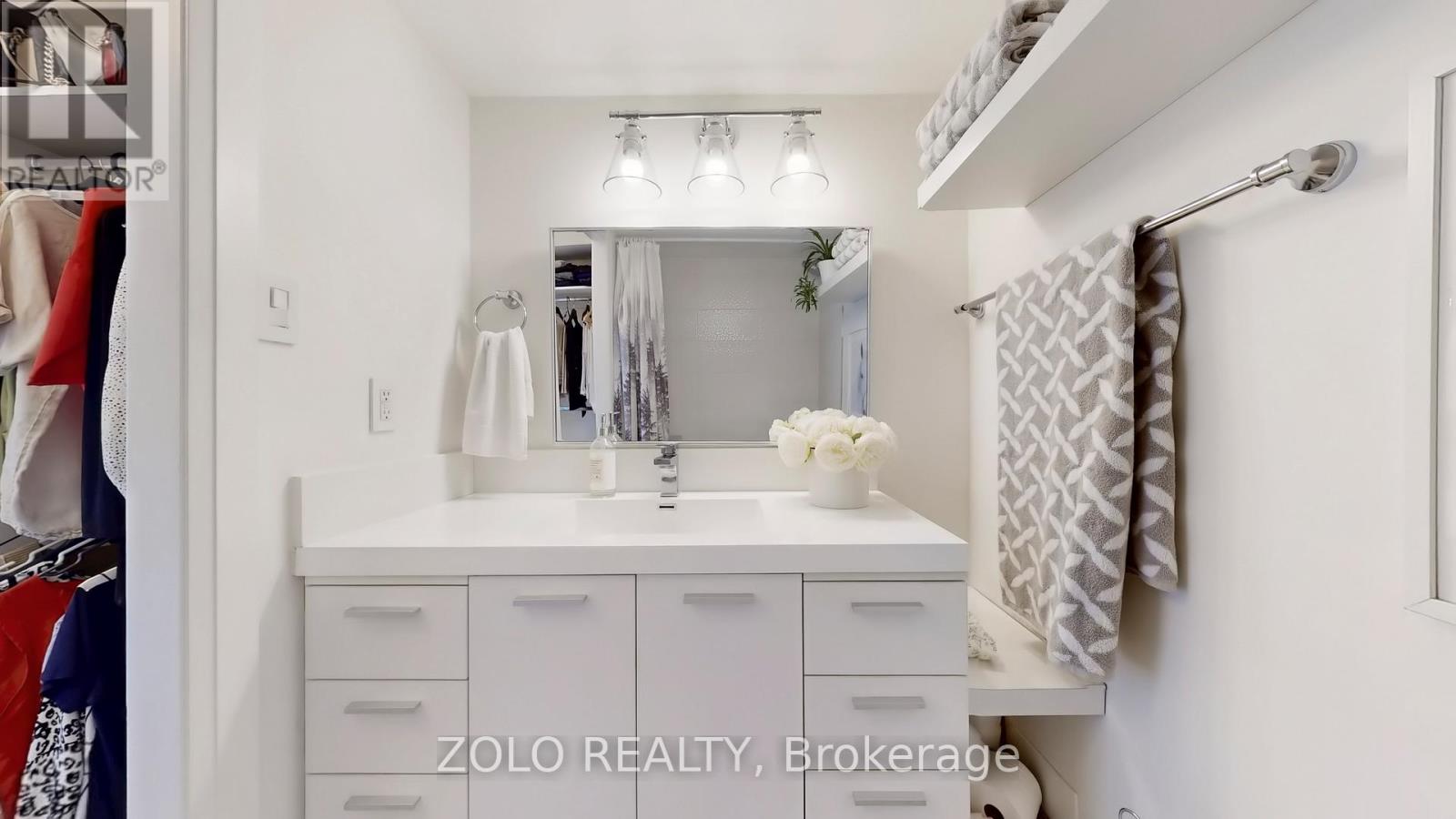 1509 - 1515 Lakeshore Road E, Mississauga, Ontario  L5E 3E3 - Photo 21 - W12588134