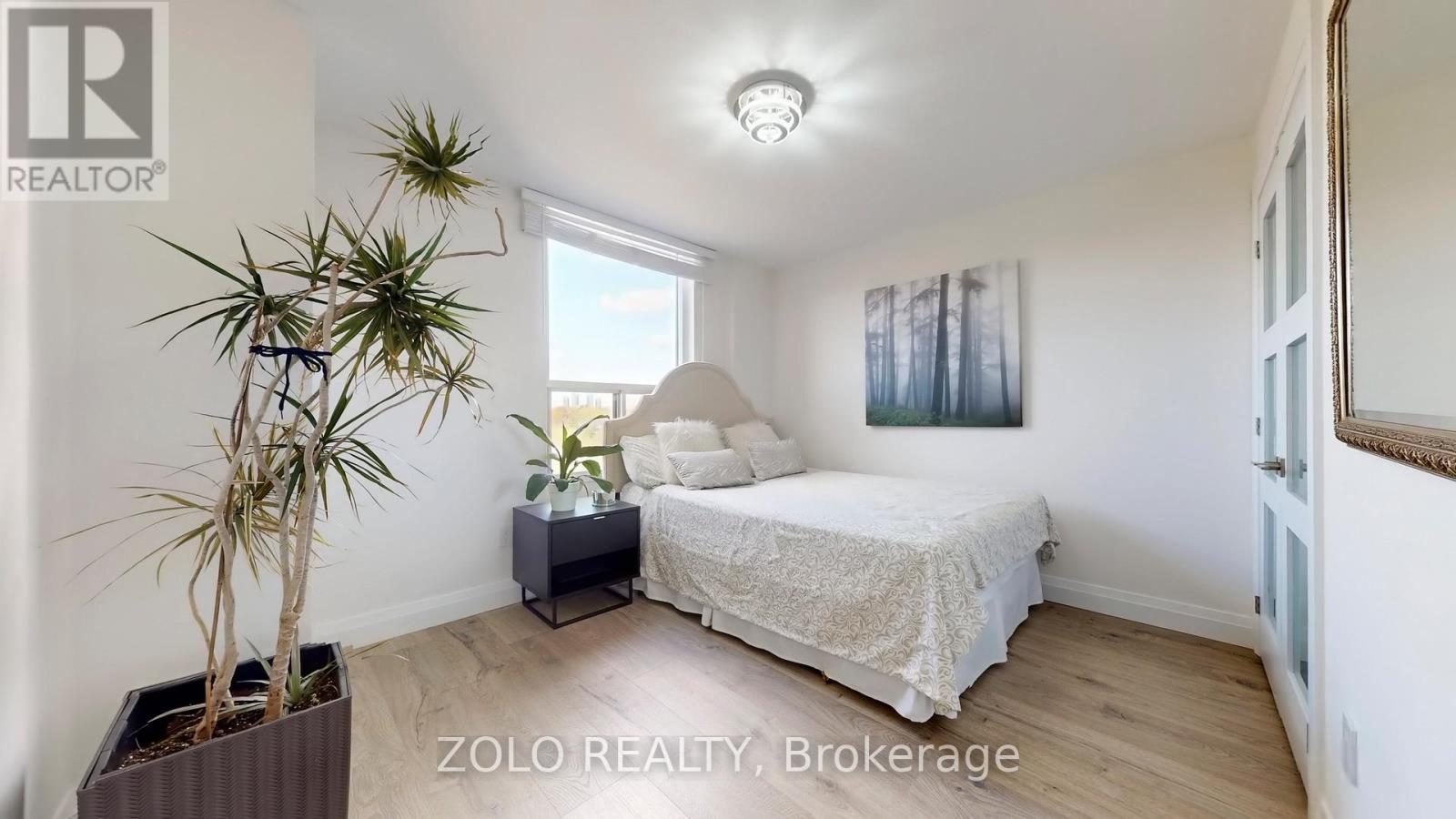 1509 - 1515 Lakeshore Road E, Mississauga, Ontario  L5E 3E3 - Photo 25 - W12588134