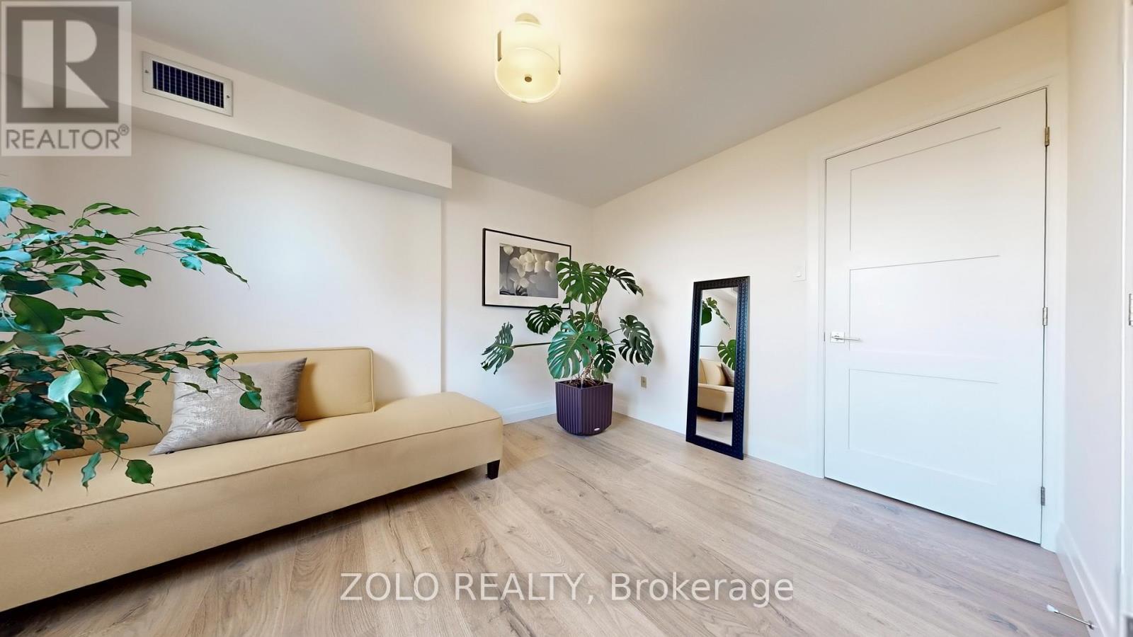 1509 - 1515 Lakeshore Road E, Mississauga, Ontario  L5E 3E3 - Photo 30 - W12588134