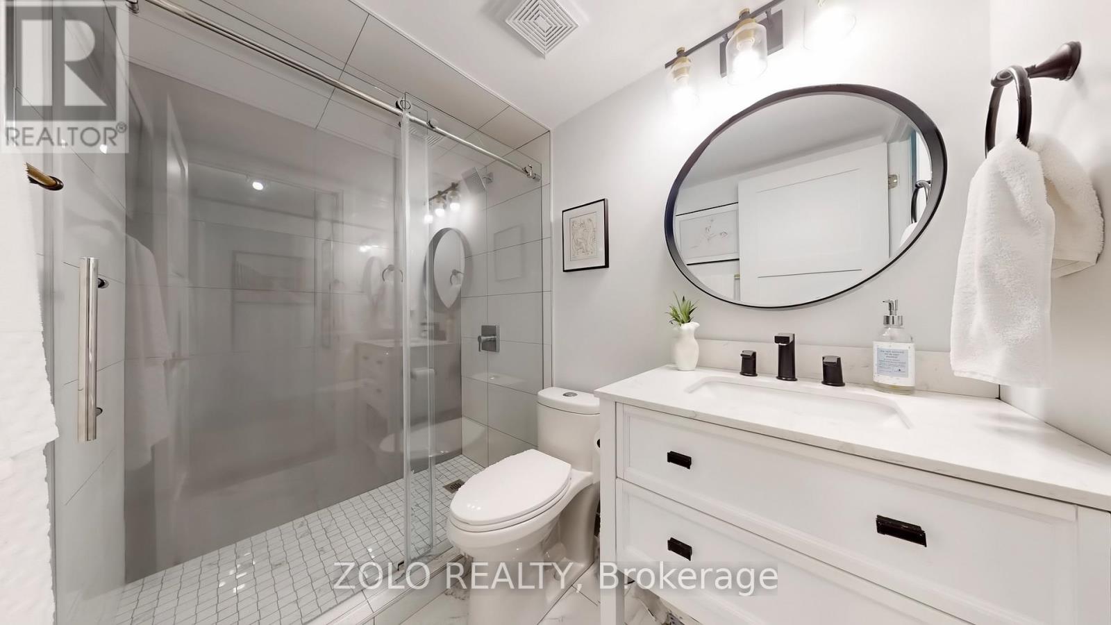 1509 - 1515 Lakeshore Road E, Mississauga, Ontario  L5E 3E3 - Photo 33 - W12588134