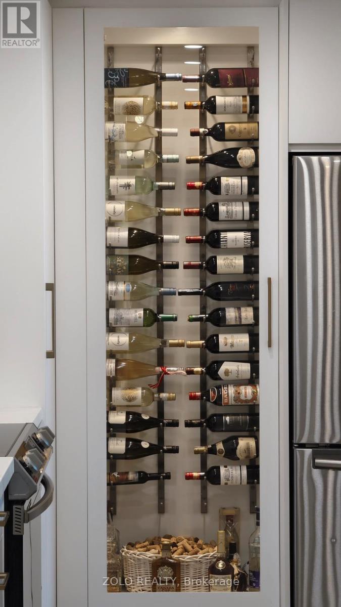 1509 - 1515 Lakeshore Road E, Mississauga, Ontario  L5E 3E3 - Photo 48 - W12588134