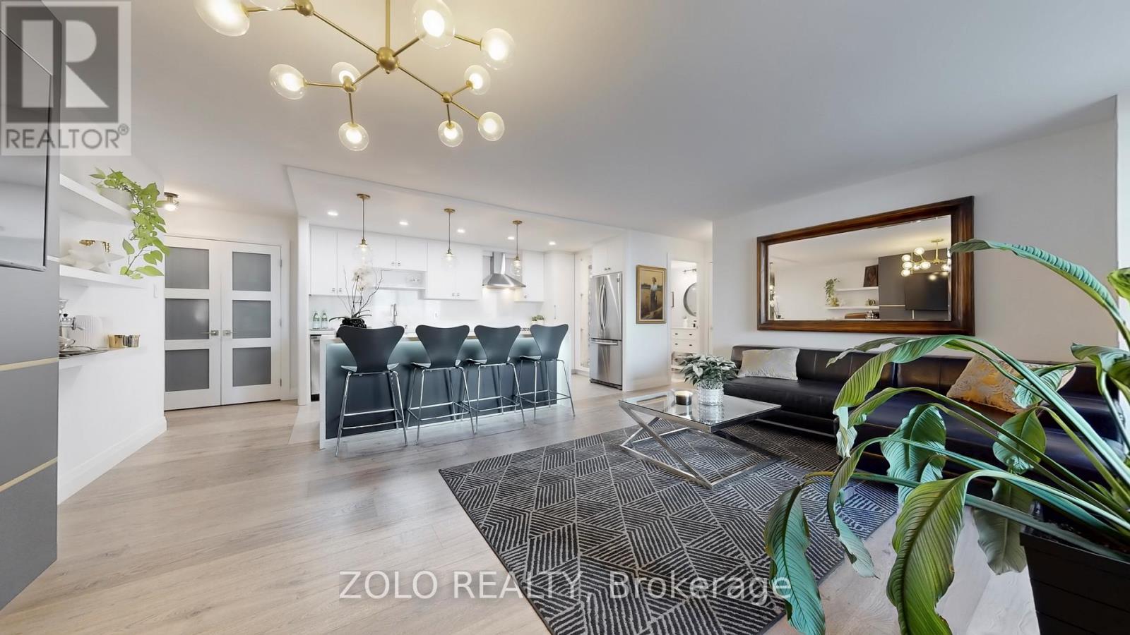 1509 - 1515 Lakeshore Road E, Mississauga, Ontario  L5E 3E3 - Photo 6 - W12588134