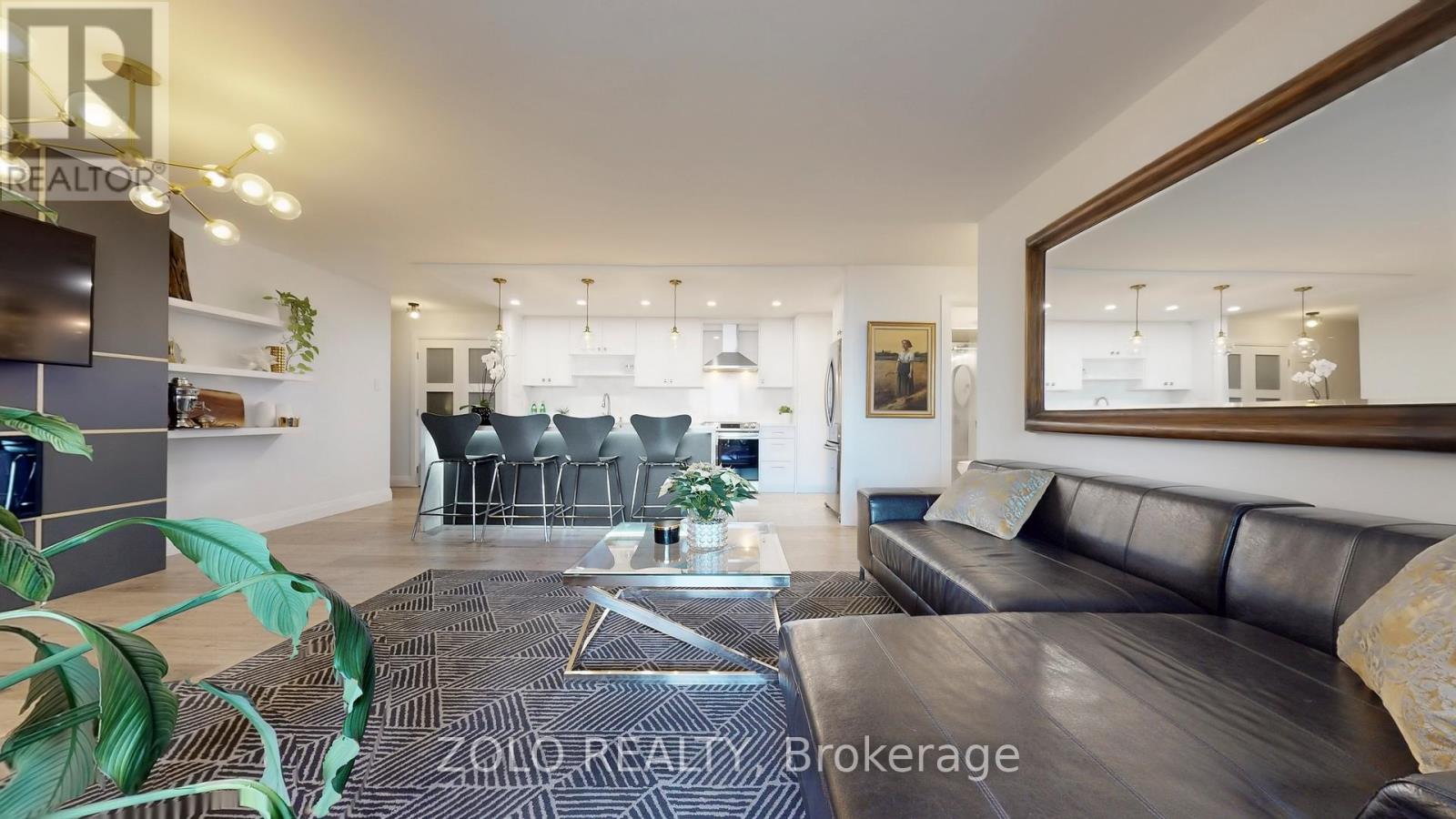 1509 - 1515 Lakeshore Road E, Mississauga, Ontario  L5E 3E3 - Photo 7 - W12588134