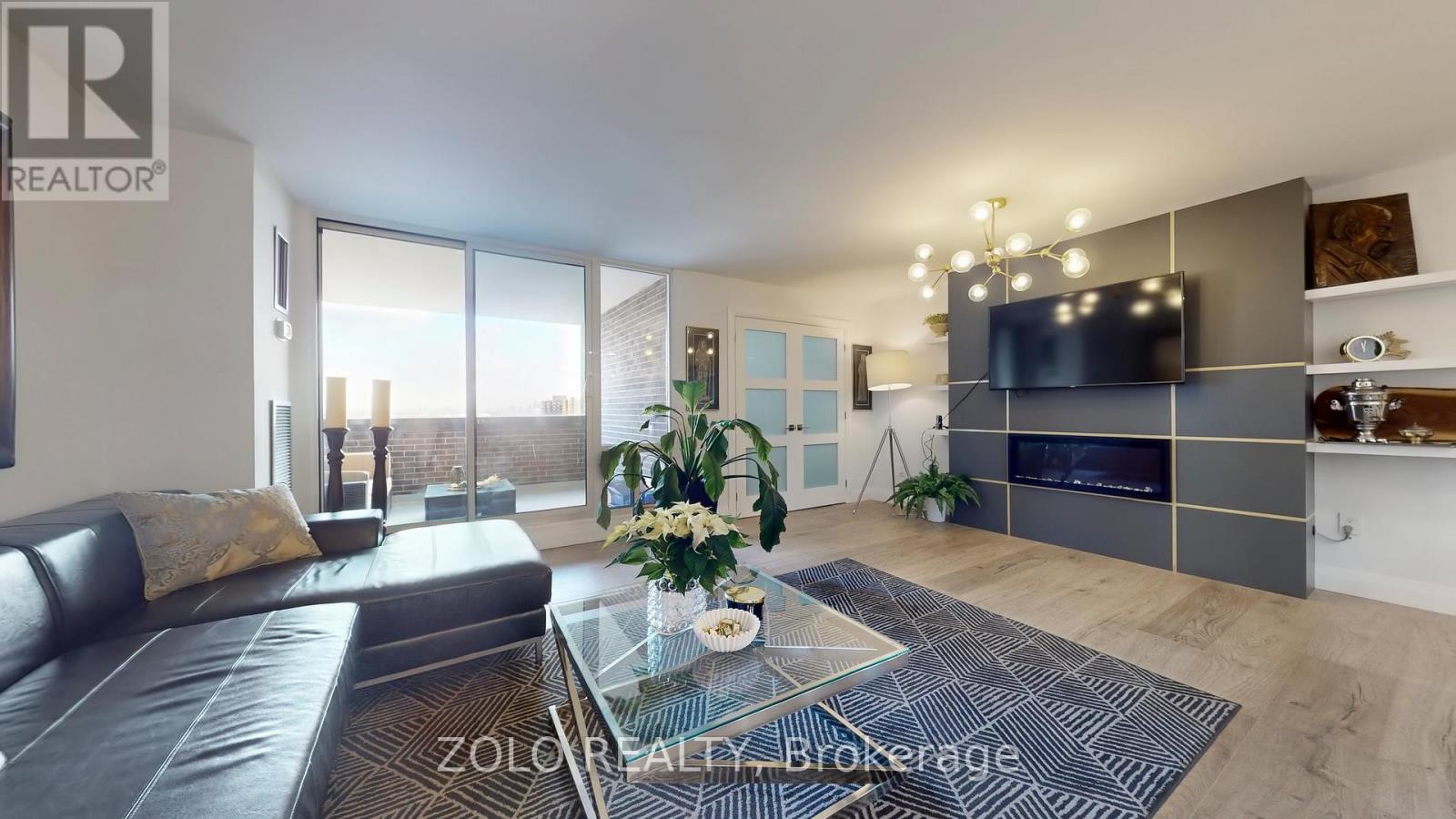 1509 - 1515 Lakeshore Road E, Mississauga, Ontario  L5E 3E3 - Photo 8 - W12588134