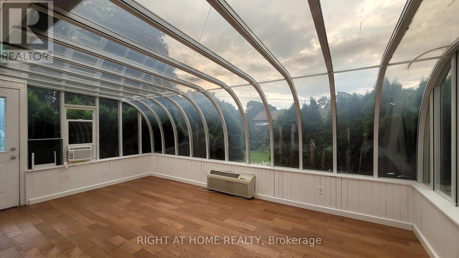 1 Bendamere Drive, Grimsby, Ontario  L3M 2N2 - Photo 16 - X12588136