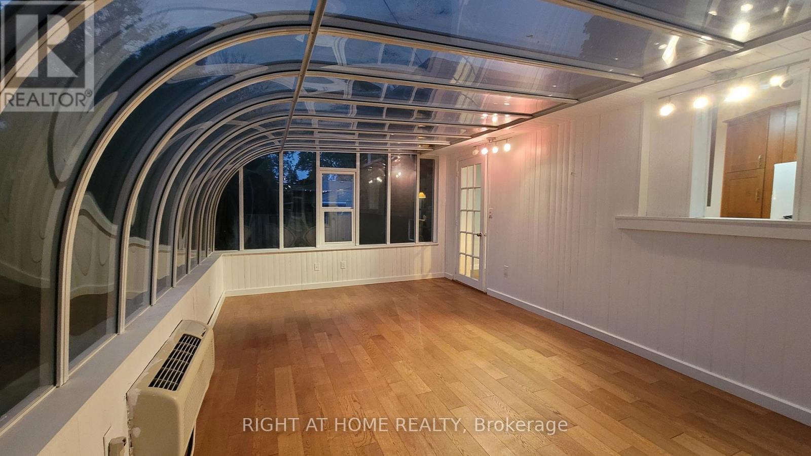 1 Bendamere Drive, Grimsby, Ontario  L3M 2N2 - Photo 19 - X12588136