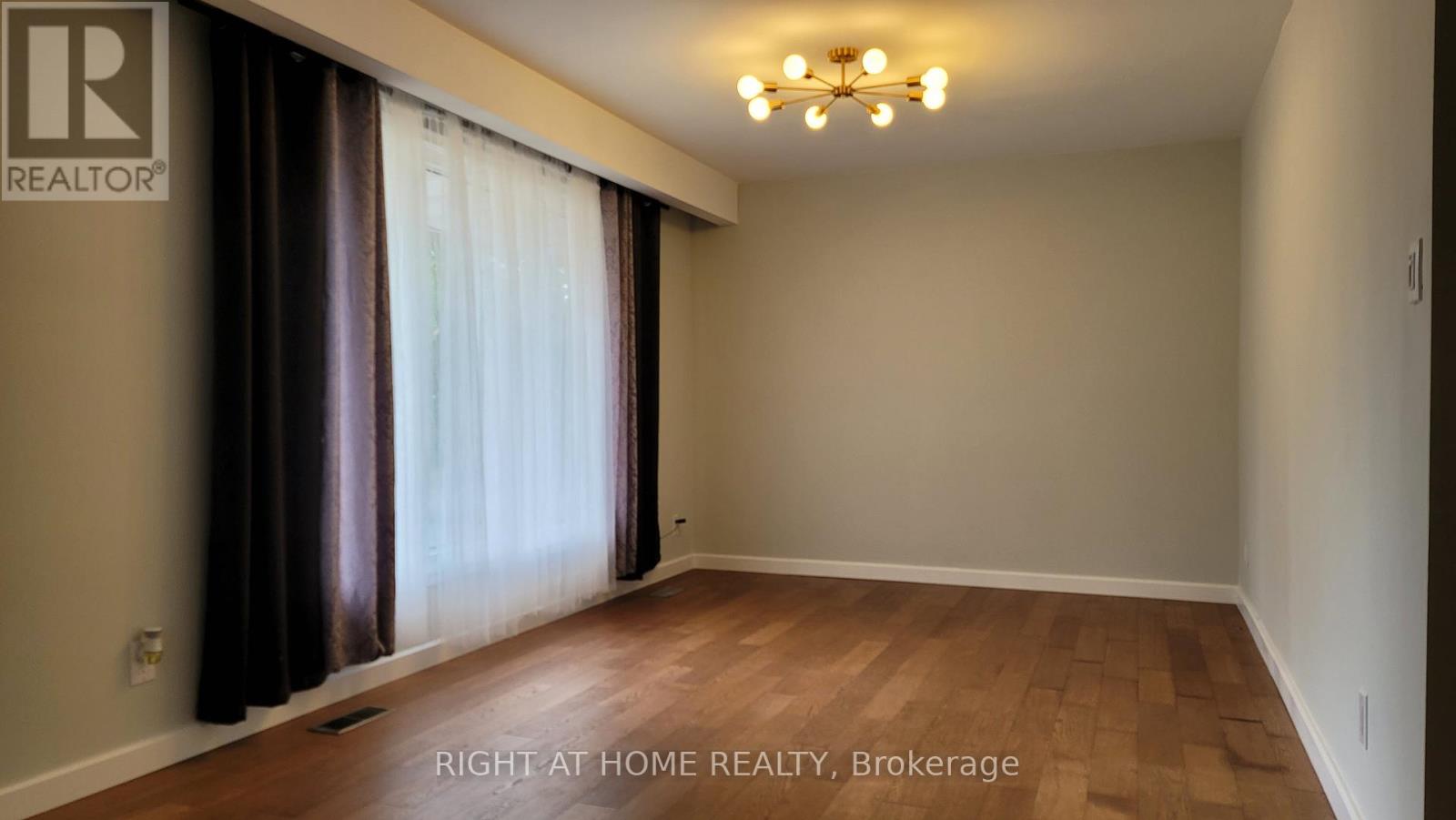 1 Bendamere Drive, Grimsby, Ontario  L3M 2N2 - Photo 8 - X12588136