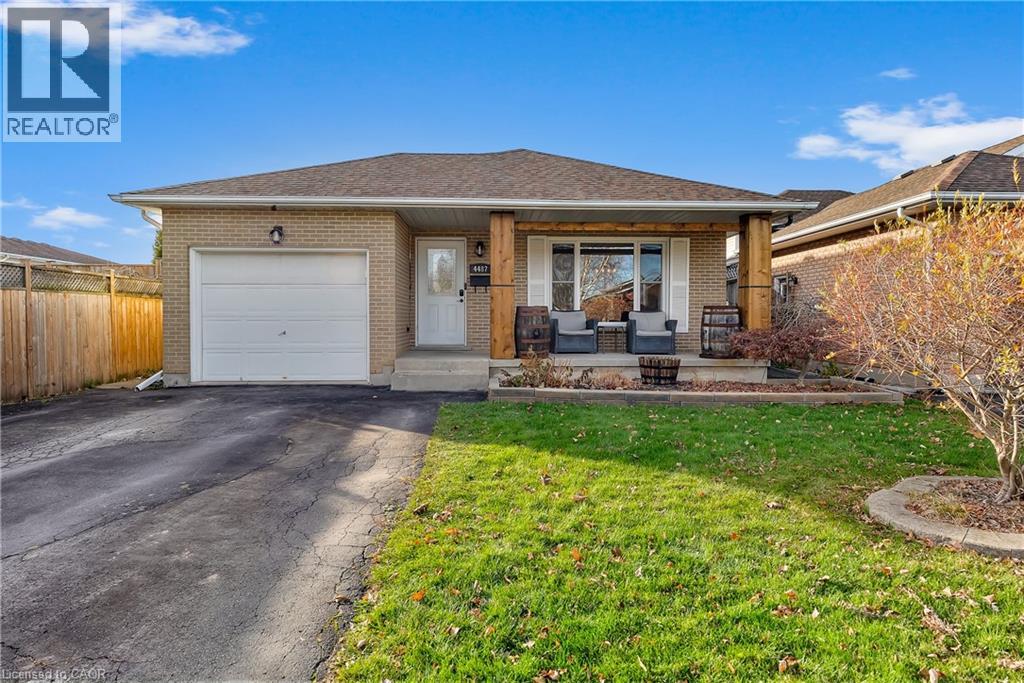 4487 Lee Avenue, Niagara Falls, Ontario  L2H 3C3 - Photo 2 - 40790614