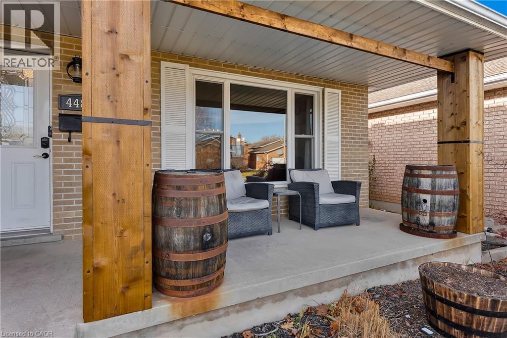 4487 Lee Avenue, Niagara Falls, Ontario  L2H 3C3 - Photo 3 - 40790614