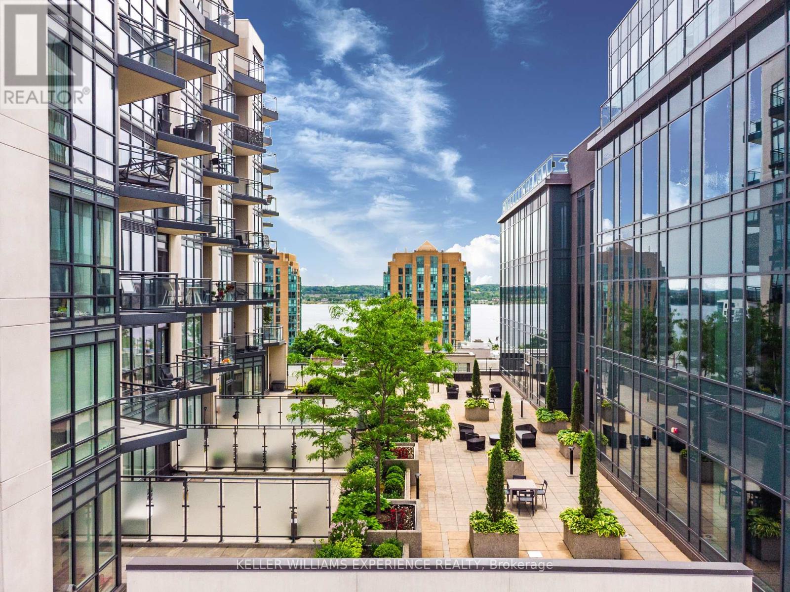 Gph1 - 111 Worsley Street, Barrie, Ontario  L4M 0J5 - Photo 5 - S12423131