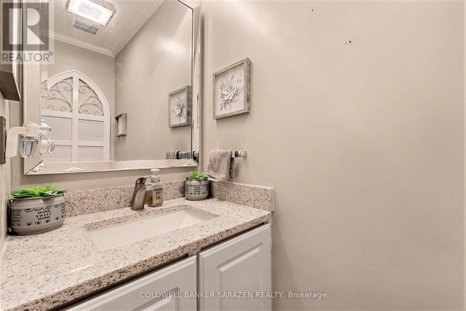 19 Peary Way, Ottawa, Ontario  K2L 1Z9 - Photo 14 - X12588174