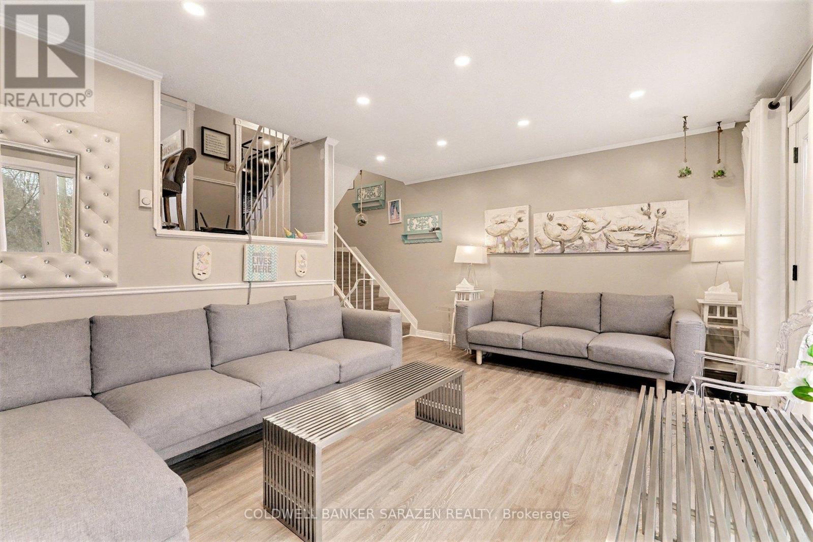 19 Peary Way, Ottawa, Ontario  K2L 1Z9 - Photo 6 - X12588174