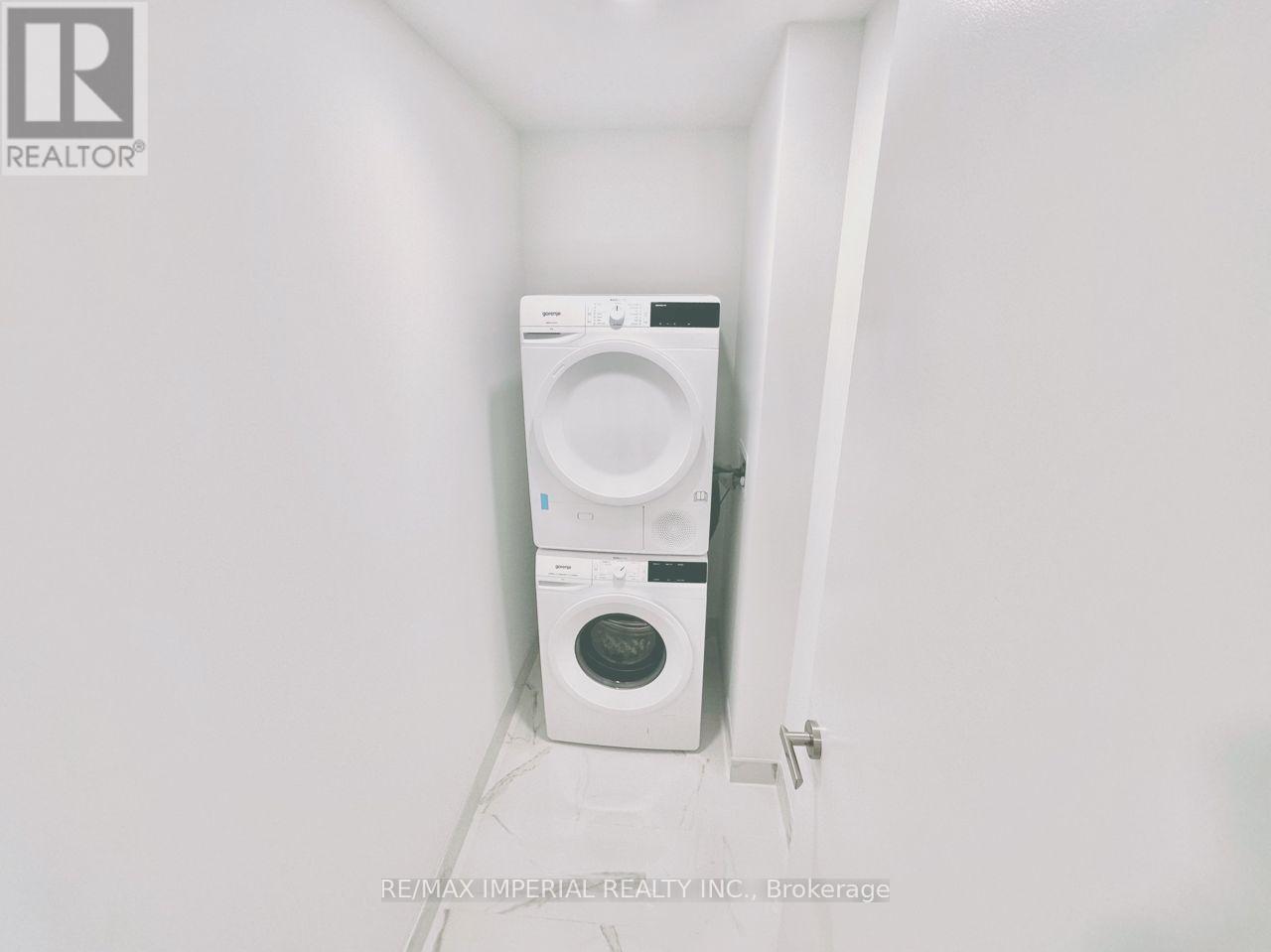 1615 - 88 Queen Street E, Toronto, Ontario M5C 0B6 - Photo 12 - C12588172